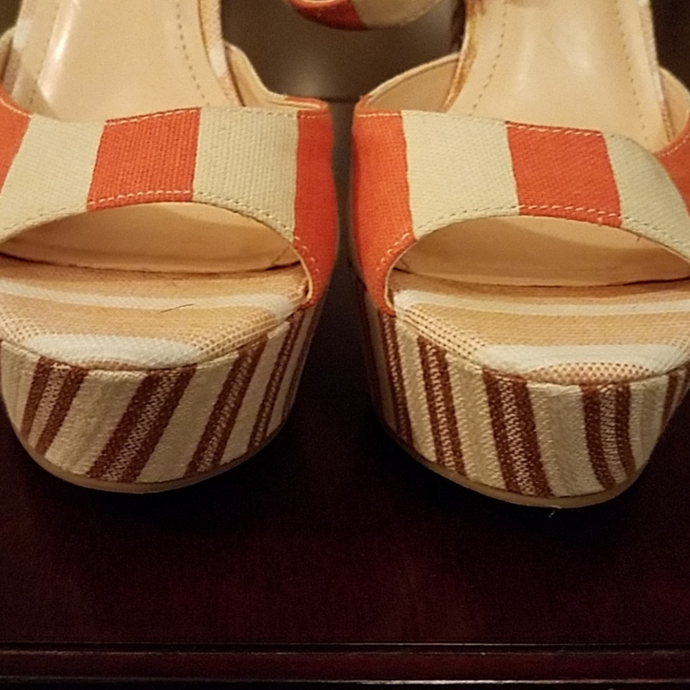 Jessica Simpson 6 1/2 platform heel - Picture 5 of 5